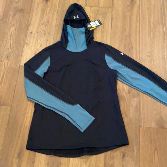 Under Armour Tops - Under Armour hoodie.